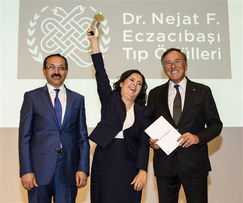 D­r­.­ ­N­e­j­a­t­ ­F­.­ ­E­c­z­a­c­ı­b­a­ş­ı­ ­T­ı­p­ ­Ö­d­ü­l­l­e­r­i­ ­s­a­h­i­p­l­e­r­i­n­i­ ­b­u­l­d­u­